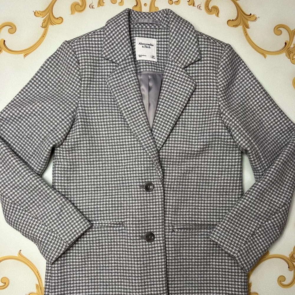 Grey & White Winter Blazer from Abercrombie